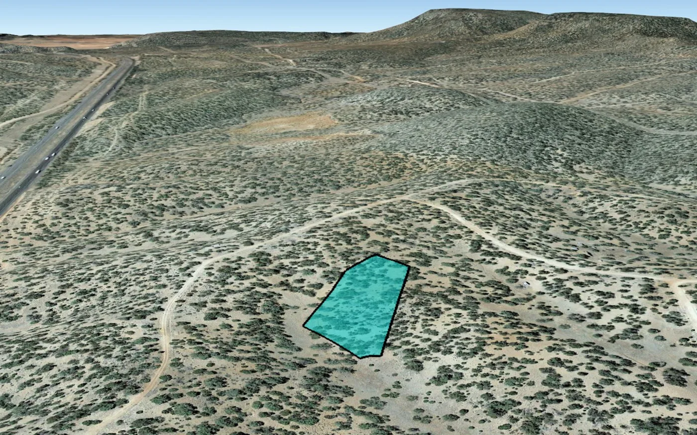 1.52 Acre lot off Cisne Cir in Seligman, AZ! INVEST NOW!!-301-42-042, photo 9